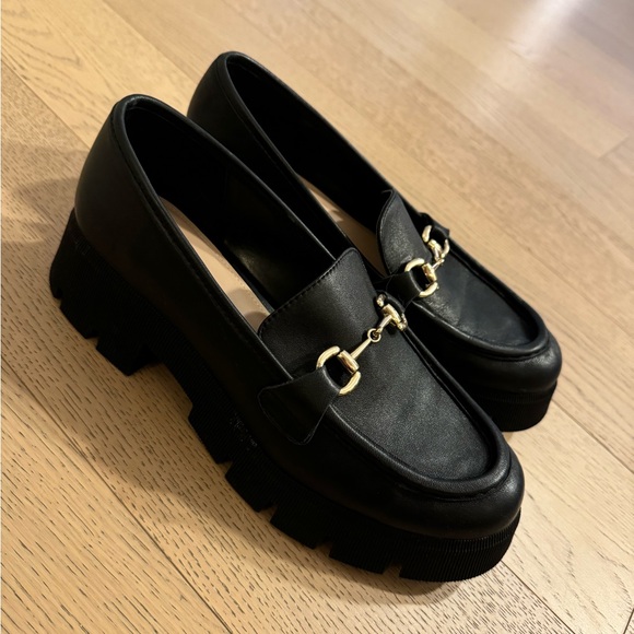 BCBGeneration Raylin Platform Loafer Size 8 - Picture 3 of 4